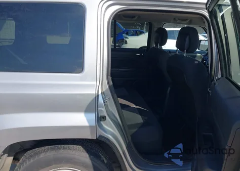 2016 Jeep Patriot Sport from USA, damaged, VIN 1C4NJPBAXGD688173